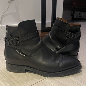 Lightly worn FRYE men’s boots, SIZE 10